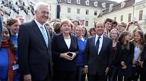 François Hollande et Angela Merkel célèbrent la jeunesse franco-allemande à Ludwigsburg